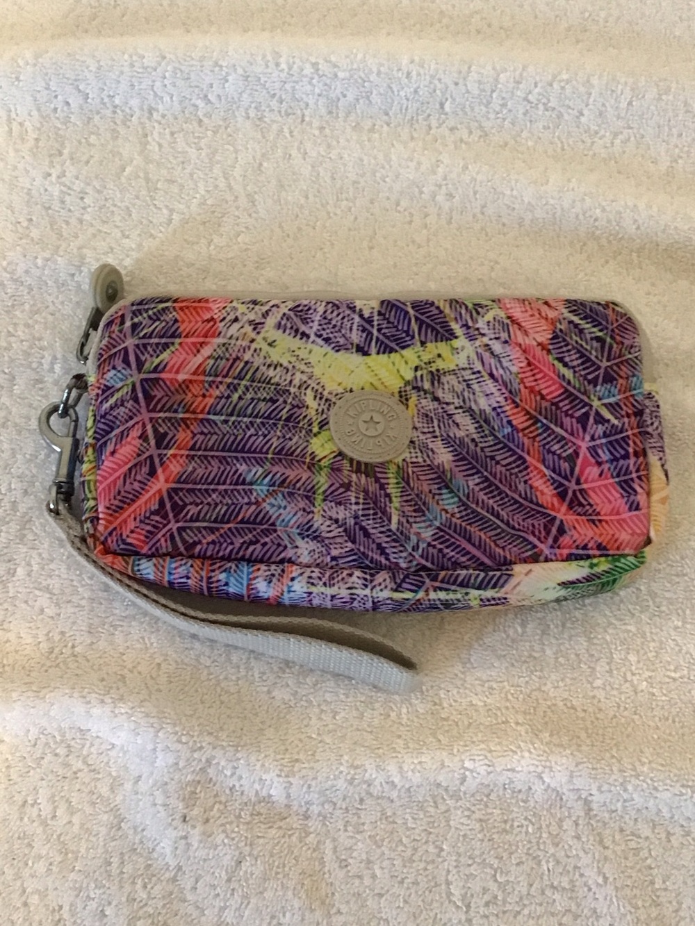 Kipling Purple Multicolor Leaf-Print Wristlet Zipper